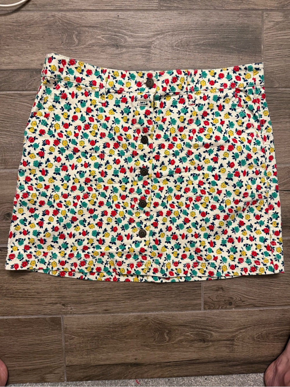 NWT J Crew Floral Button-Front Mini Skirt White with Multicolor Blossoms, Sz 10